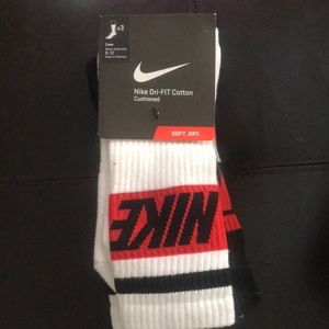 NIKE DRI-FIT COTTON CUSHIONED SOCKS